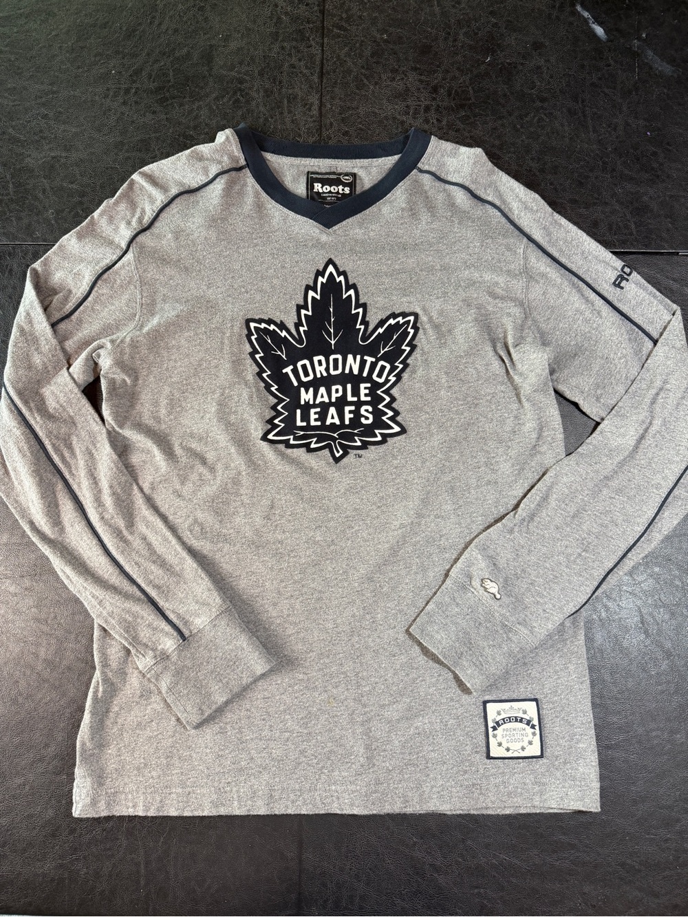 Roots Grey & Black Toronto Maple Leafs Long-Sleeve Shirt